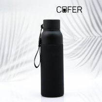 Термобутылка Button Black, черная Термобутылка Button Black, черная