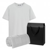 Набор с одеждой KRIS (футболка, плед)