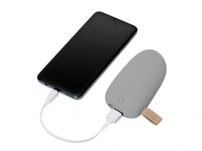 Внешний аккумулятор в форме камня Stone, 5200 mAh, серый, пример использования