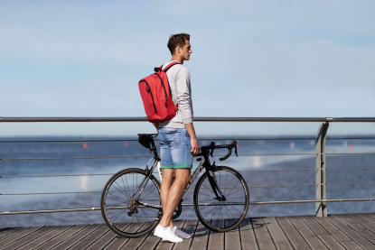 Рюкзак Unit Back To Back, красный, пример использования