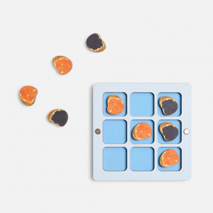 Игра крестики-нолики Criss Cross Праздничный стол