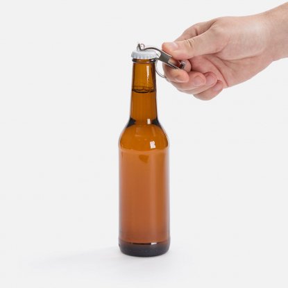 Брелок-подставка с открывалкой Virke