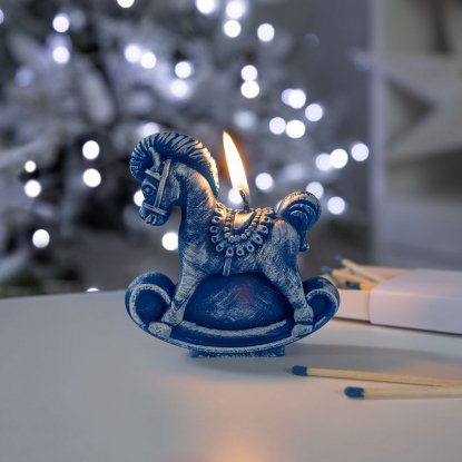 Свеча фигурная Лошадка-качалка, синяя