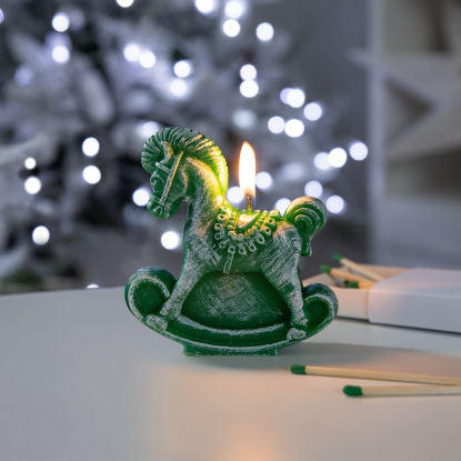 Свеча фигурная Лошадка-качалка, зеленая