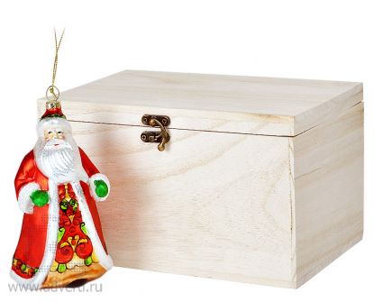 Игрушка елочная ручной работы Дед Мороз в деревянной коробке, общий вид 