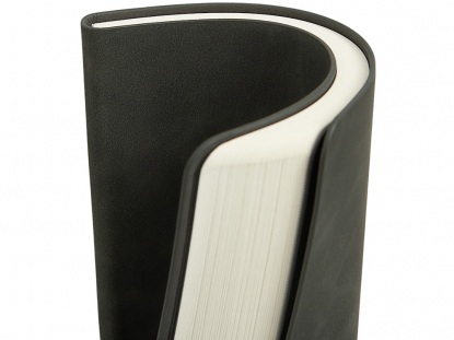 Блокнот А5 с магнитным клапаном в гибкой обложке Chaplin, серый