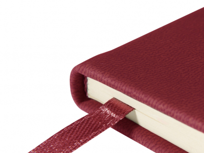 Ежедневник недатированный А5 Megapolis Velvet New, бордовый