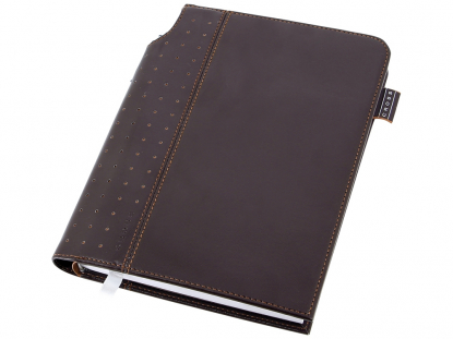 Записная книжка А6 Journal Signature, Cross, коричневая, ракурс три четверти