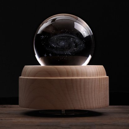 Настольная лампа Univero с функцией проекторного освещения и Bluetooth колонкой