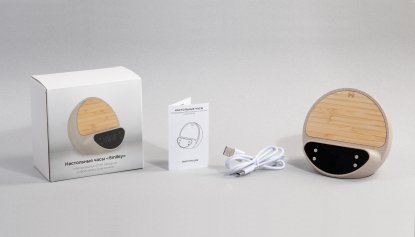 Настольные часы Smiley с беспроводным зарядным устройством и будильником
