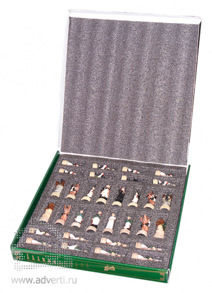 Сувенирные шахматы Бородино, фигурки в коробке