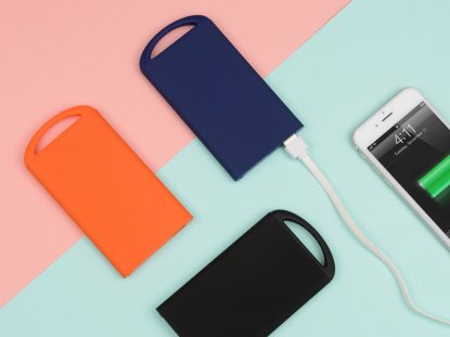 Портативное зарядное устройство Shine, 4000 mAh, пример использования