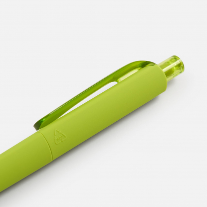 Ручка шариковая DS8 PRR-Т Soft Touch, зеленая