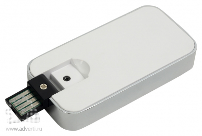 Флеш-карта USB 2.0 на 4 Gb с функцией зажигалки, открытая