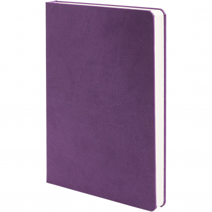 Ежедневник Charme, недатированный, фиолетовый, вид три четверти