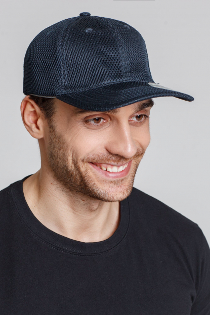 Бейсболка Ben More, тёмно-синяя, пример носки