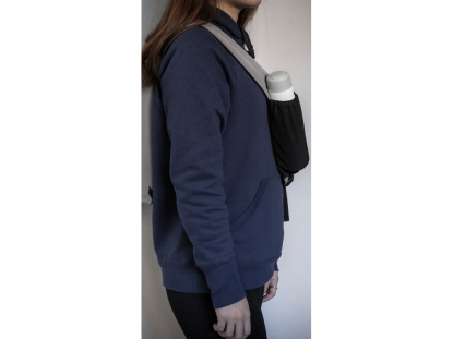 Сумка-слинг Nomad на одно плечо из переработанного пластика, серая