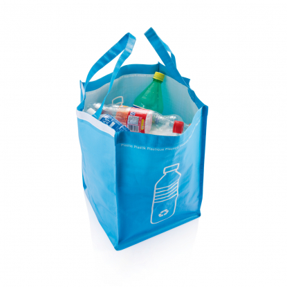 3 сумки для сортировки мусора, пример использования