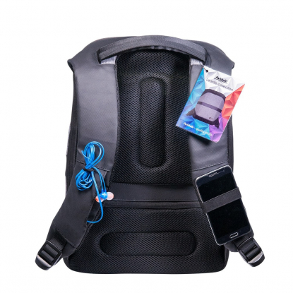 Спорт рюкзак с USB разъемом Leardo Portobello, пример использования