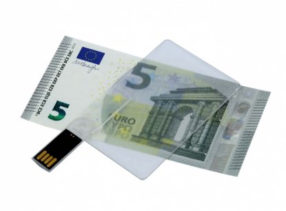 Флешка в виде прозрачной пластиковой карты