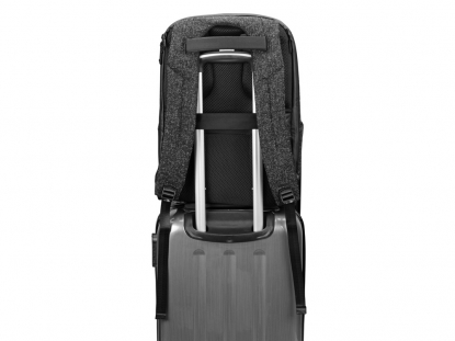 Противокражный водостойкий рюкзак Shelter для ноутбука 15.6 '', пример использования