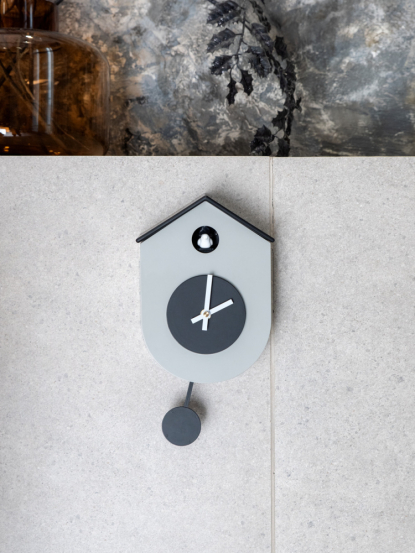 Часы настенные Lorraine с выходящей кукушкой