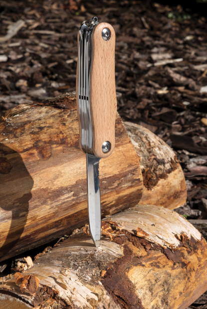 Карманный нож Wood, пример использования