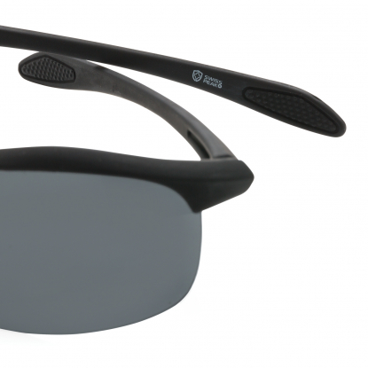 Спортивные солнцезащитные очки Swiss Peak, фирменный лейбл