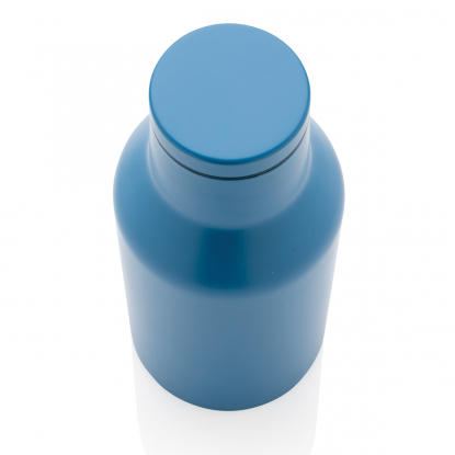 Вакуумная бутылка из переработанной нержавеющей стали, синяя