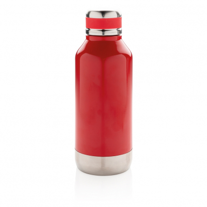 Герметичная вакуумная бутылка с шильдиком, красная, вид сбоку