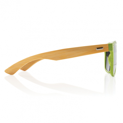 Солнцезащитные очки Wheat straw с бамбуковыми дужками, зелёные, вид сбоку