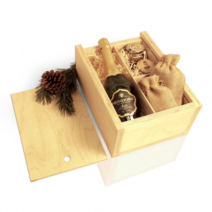 Коробка деревянная для подарков